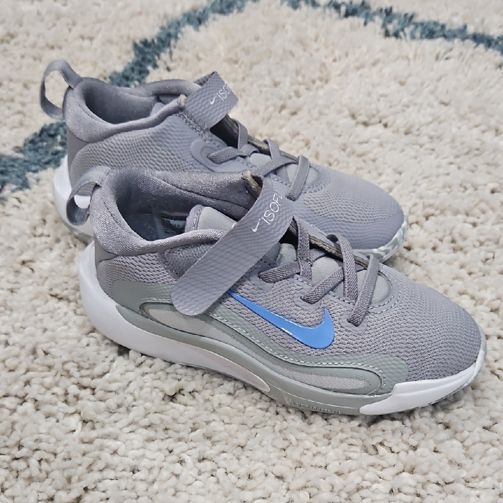 Nike Kids Sneakers in Gray with Blue Swoosh